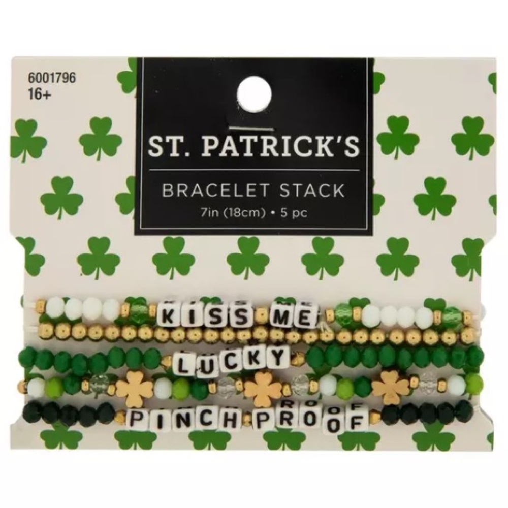 🍀☘️St. Patrick's Day Bracelets🍀☘️